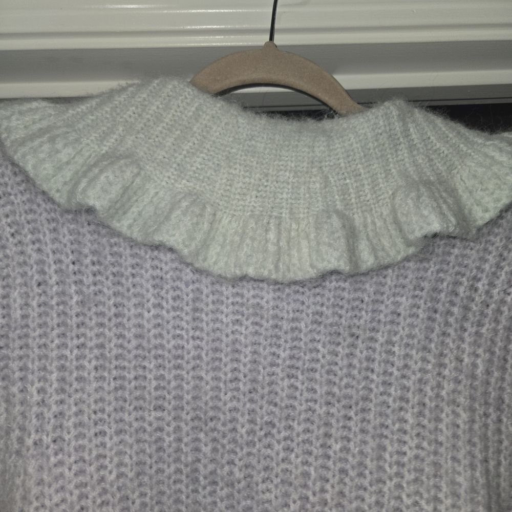 Zara Lavender  Bib Collar Sweater with decor buttons Size XL. EUC - Picture 10 of 11